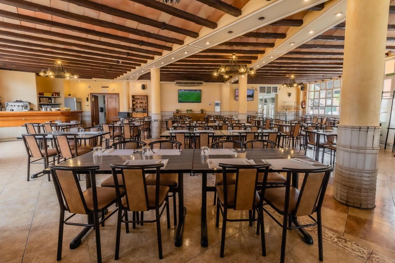 Hostal - Restaurante La Buena Villa By Vivere Stays Villalonquéjar Eksteriør bilde